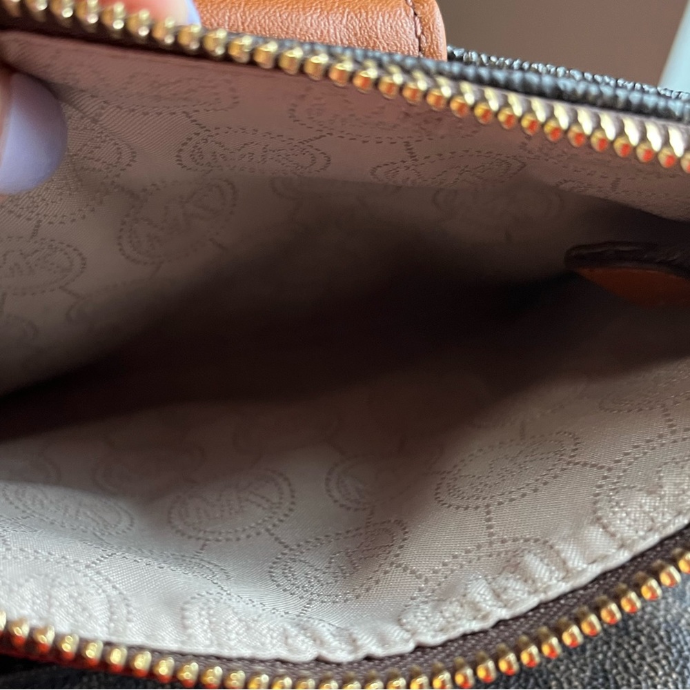 Michael Kors Fulton Small Saffiano Brown Leather Messenger - Picture 5 of 8